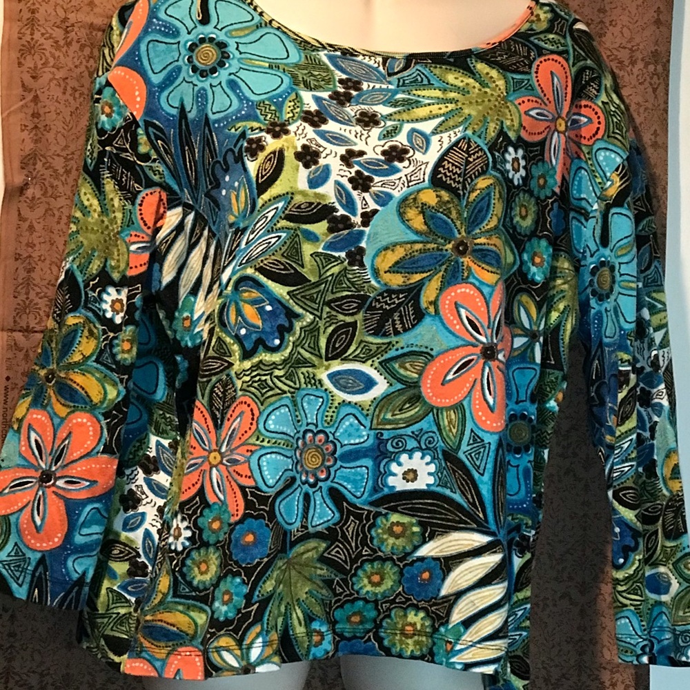Floral Chico’s size 3 Long sleeve T